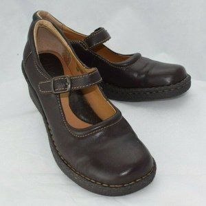 GNW Brown Leather Maryjane Heels Womens Sz 6.5